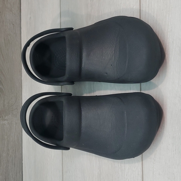 Crocs Unisex Rubber Outdoor Black Comfort Sandals Clogs sz W7 M5 - Picture 3 of 10